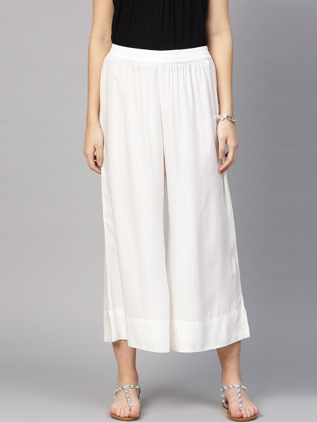Varanga Women White Solid