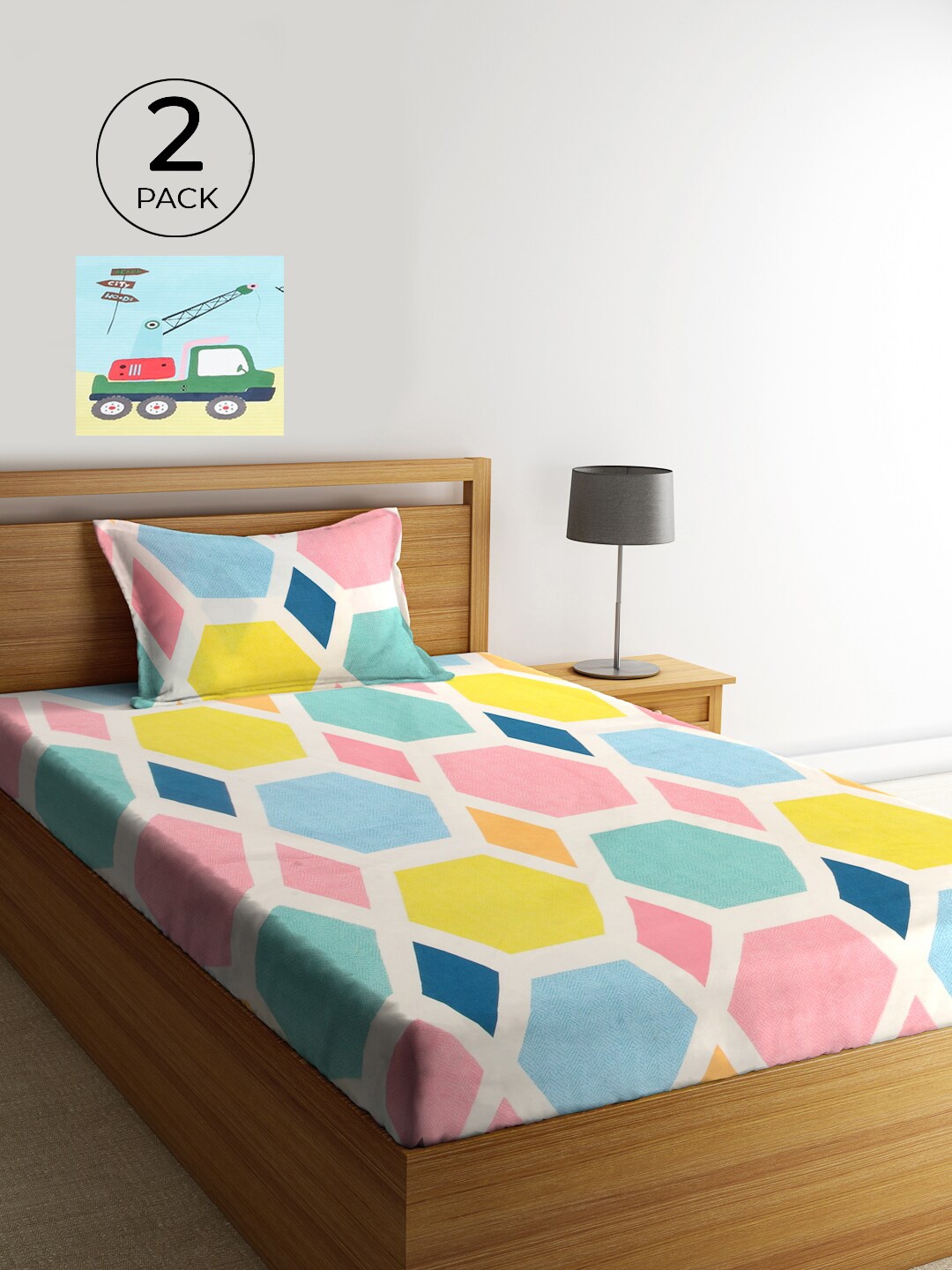

KLOTTHE Pink & White Geometric 210 TC Polycotton 2 Single Bedsheet with 2 Pillow Covers
