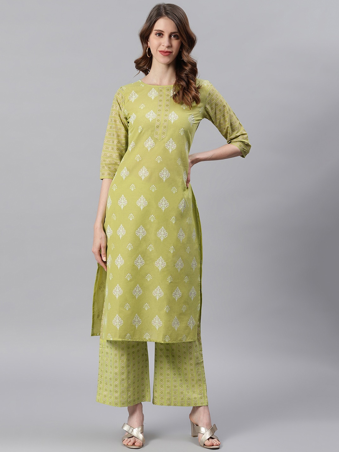 

Janasya Women Green Ethnic Motifs Straight Round Neck Pure Cotton Kurta with Palazzos