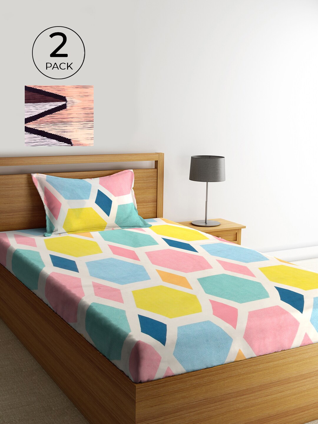

KLOTTHE Peach-Coloured & Pink Geometric 210 TC Polycotton 2 Single Bedsheet with 2 Pillow Covers