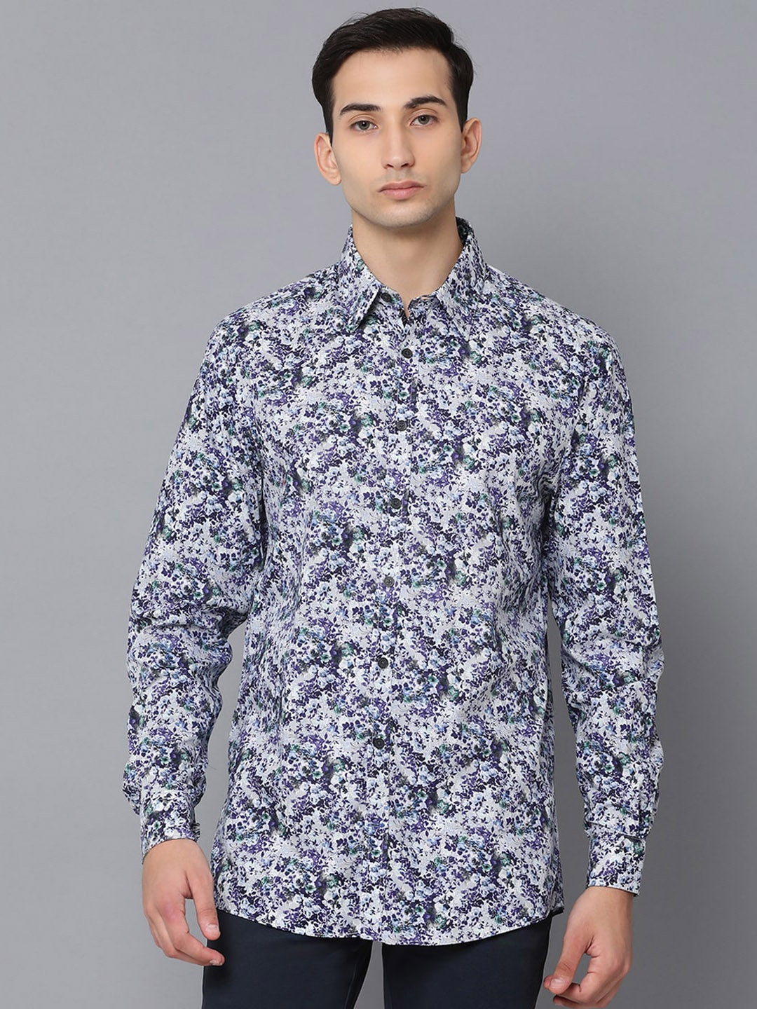 

LINDBERGH Men Blue & White Regular Fit Printed Casual Shirt