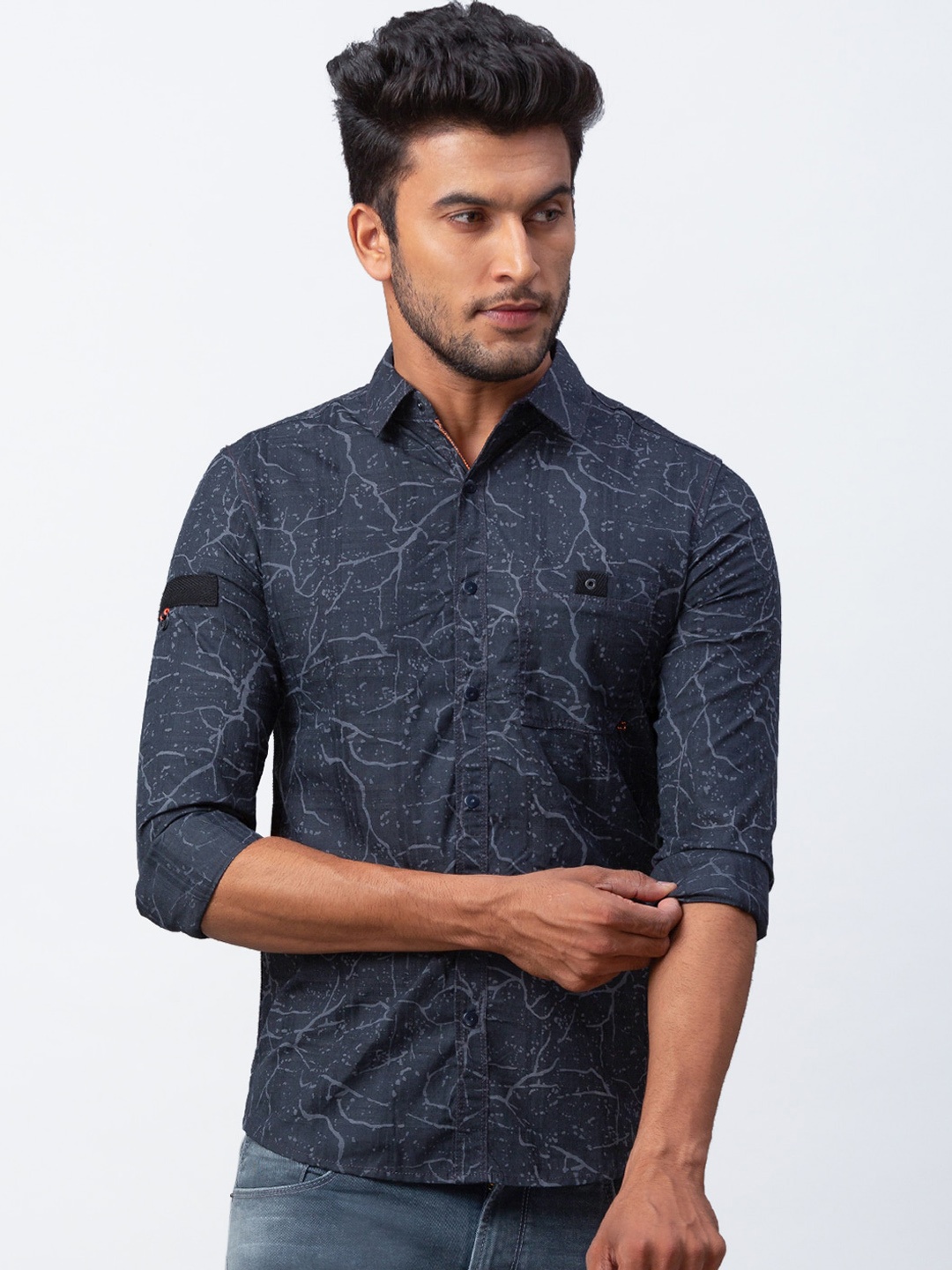 

SPYKAR Men Navy Blue Slim Fit Printed Casual Shirt