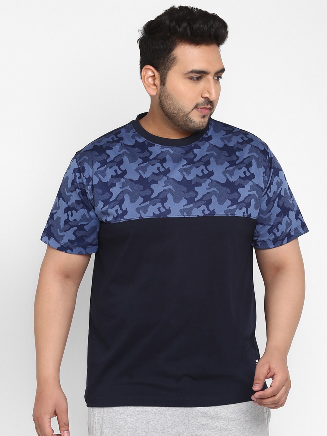 

Yuuki Men Plus Size Blue Camouflage Printed Round Neck T-shirt