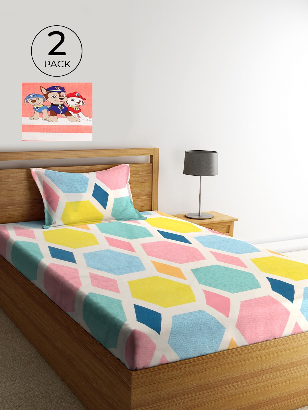 

KLOTTHE White & Pink Geometric 210 TC Polycotton 2 Single Bedsheet with 2 Pillow Covers