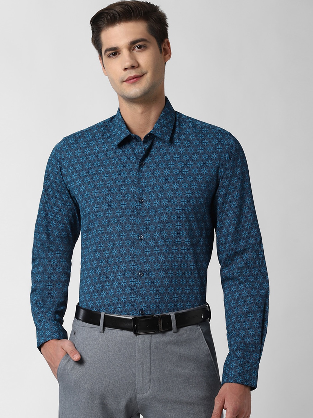 

Peter England Men Blue Slim Fit Printed Formal Shirt