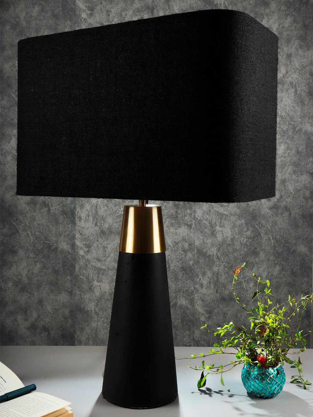 

Grated Ginger Black Solid Contemporary Table Lamp with Shade
