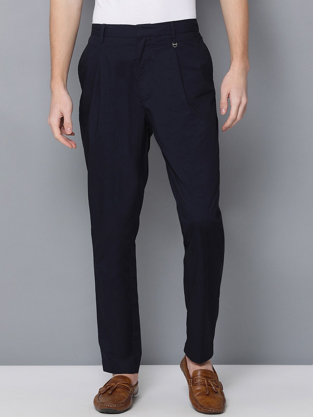 

Antony Morato Men Blue Loose Fit Solid Regular Trousers