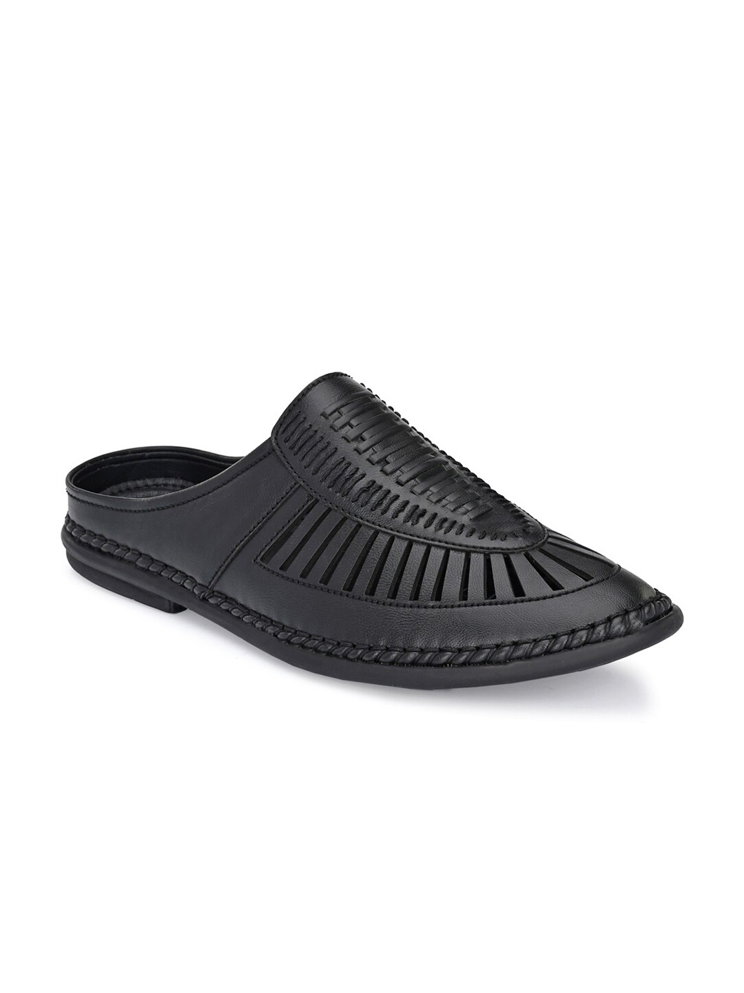 

Fentacia Men Black Shoe-Style Sandals