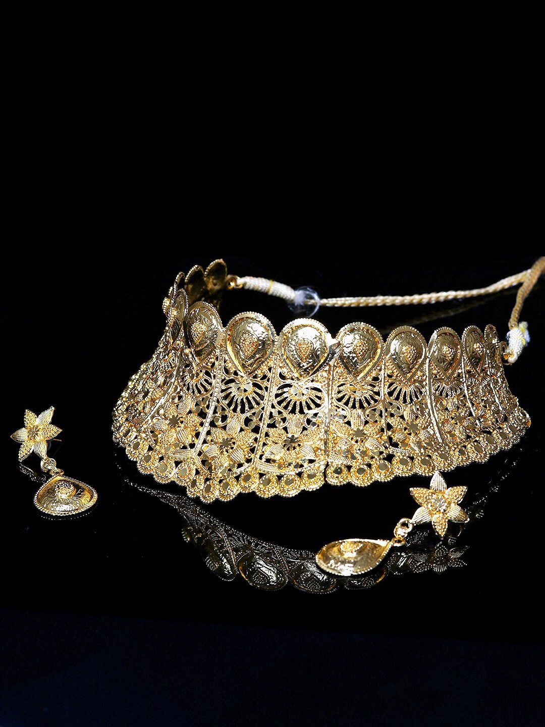 

ANIKAS CREATION Gold-Plated Handcrafted Traditional Cut Work Jewellery Set