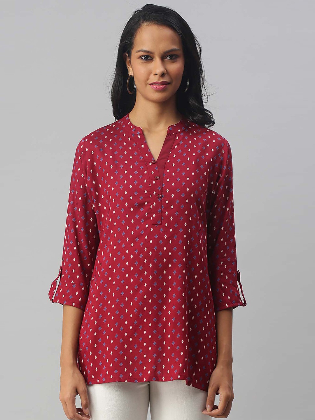 

Soch Women Red & Blue Viscose Rayon Mandarin Collar Printed Tunic