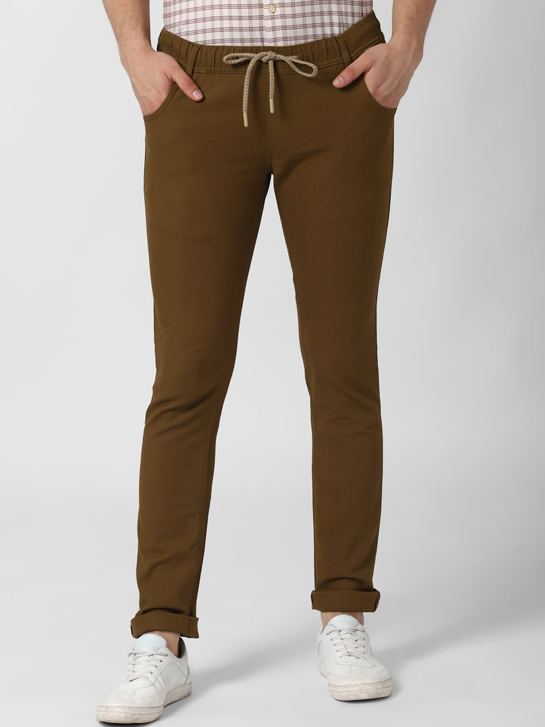 

Peter England Casuals Men Brown Solid Skinny Fit Regular Trousers