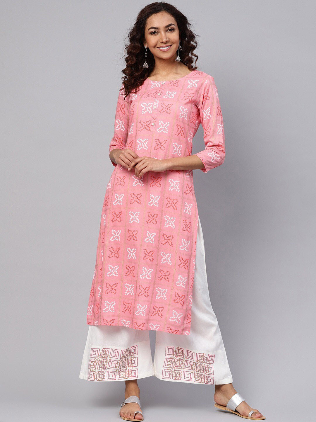 

Yufta Women Pink Ethnic Motifs Printed Regular Straight Kurta & Palazzos