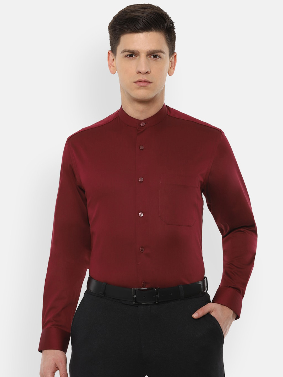 

Louis Philippe Men Maroon Slim Fit Solid Casual Shirt