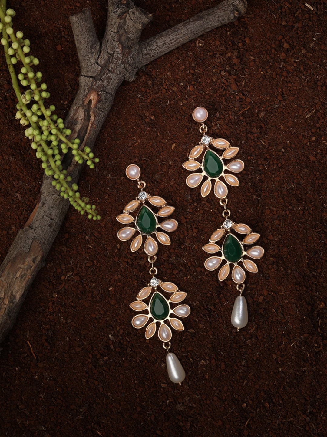 

Accessorize London Women Ethnic Floral Pearl Long Drop Earrings, Gold
