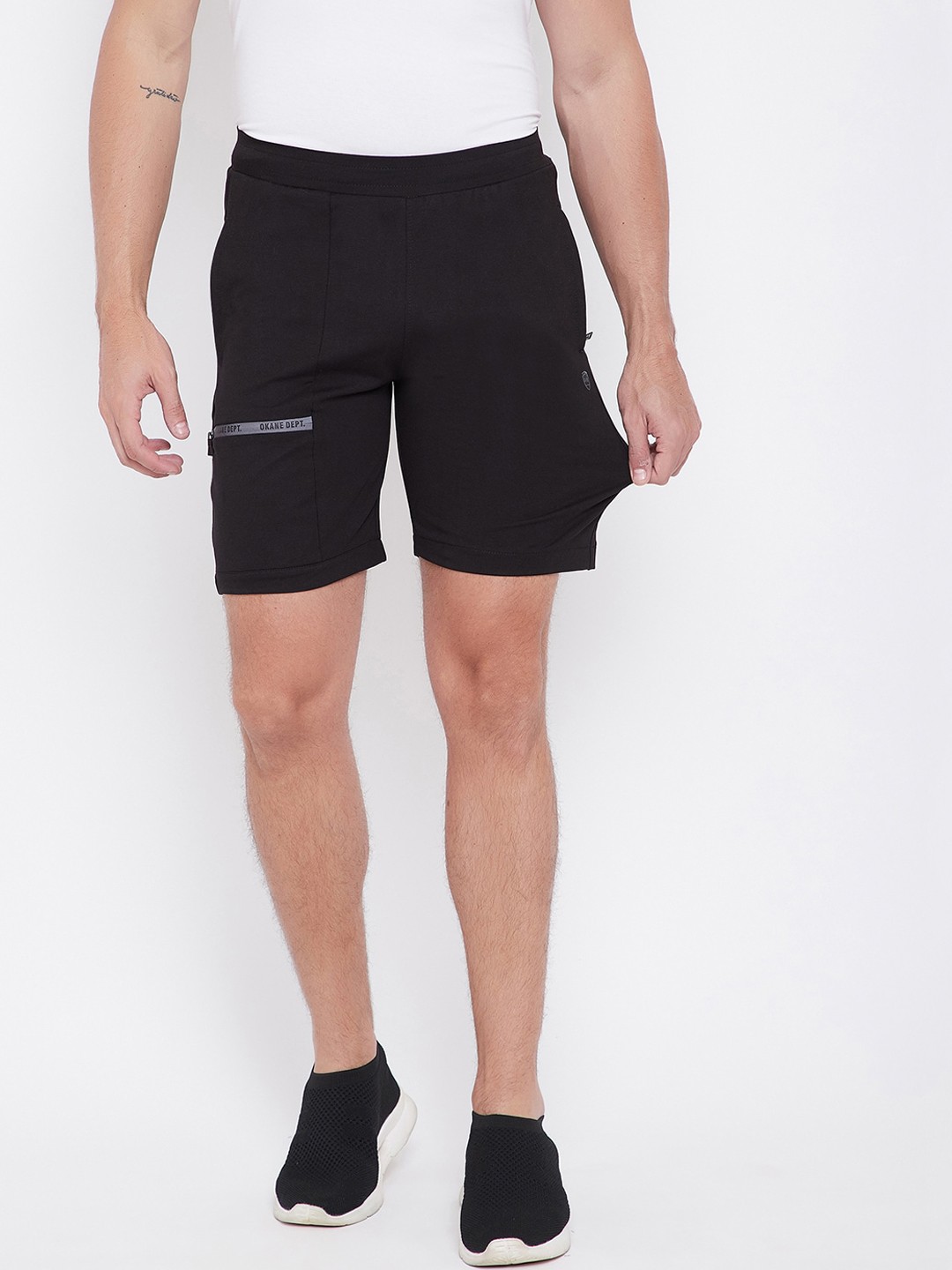

Okane Men Black Solid Regular Fit Sports Shorts