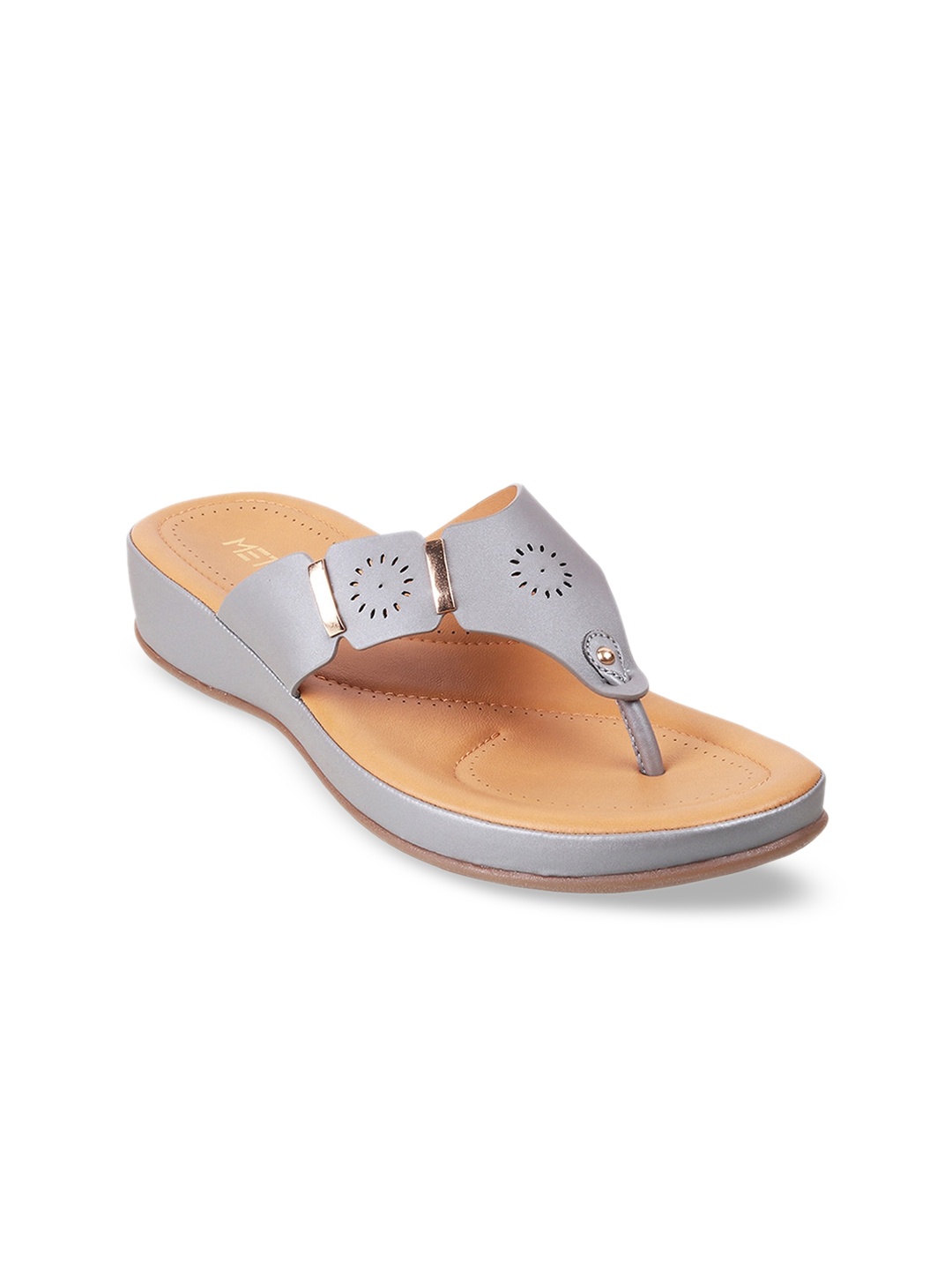 Metro Women Grey Solid Sandals