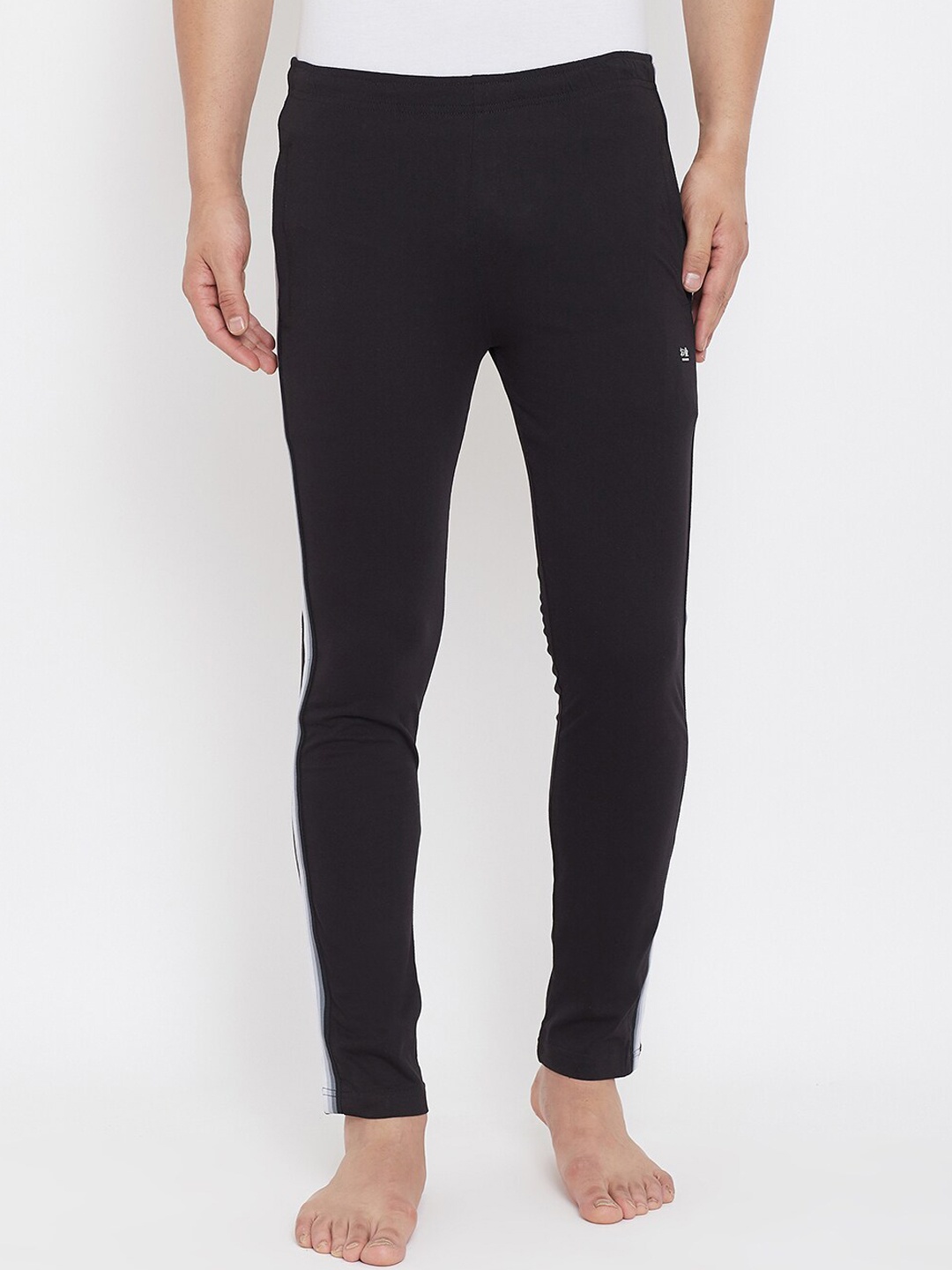 

Okane Men Black Solid Lounge Pants