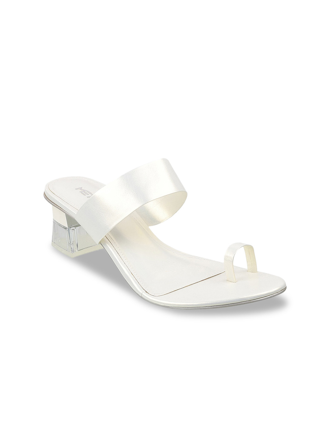 

Metro Women White Solid Sandals