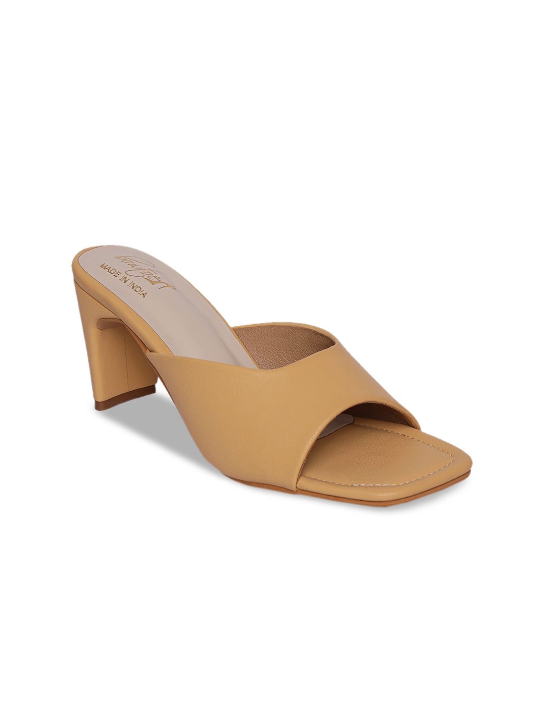 

Bowtoes Women Tan Solid Sandals