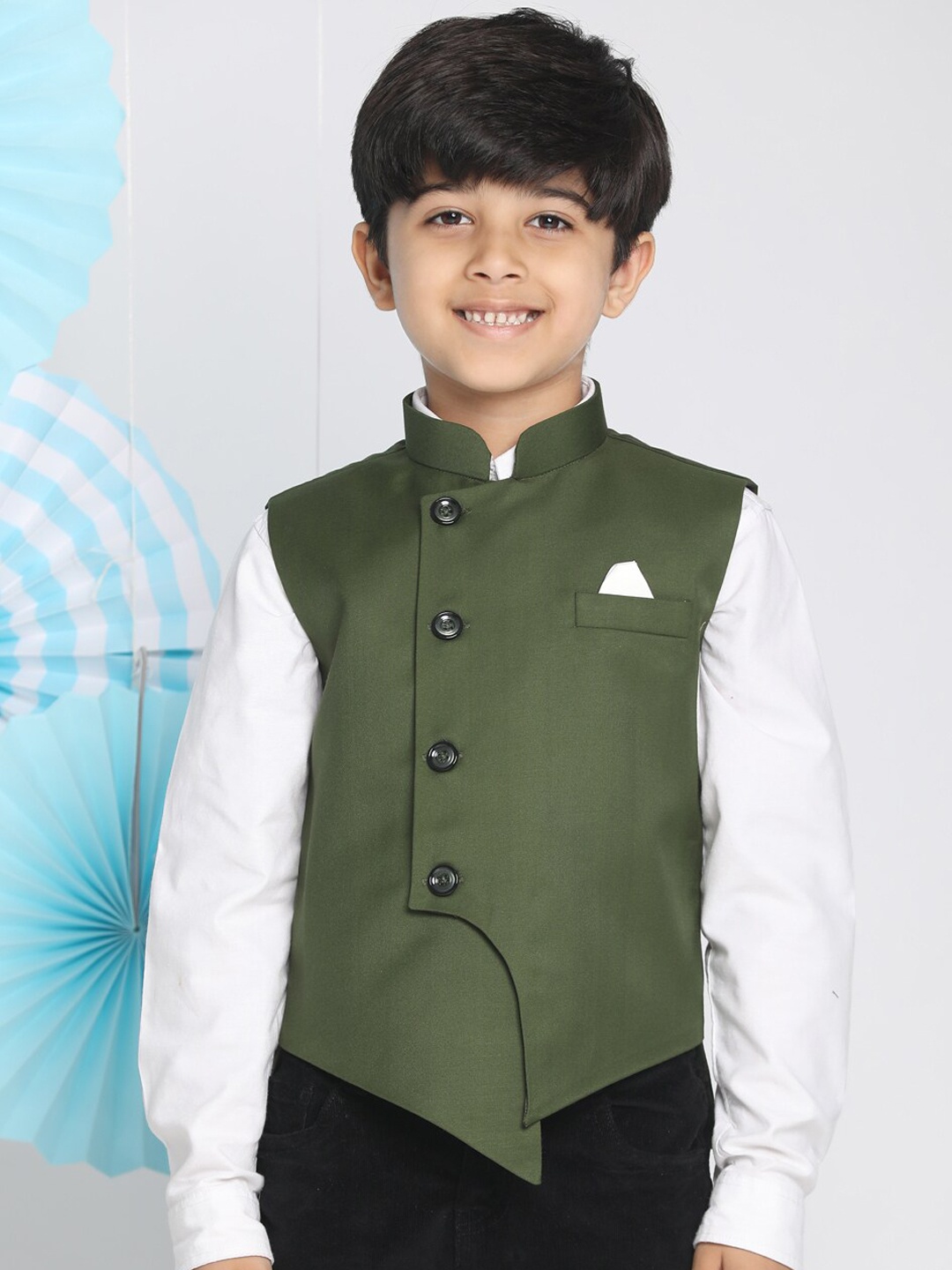 

VASTRAMAY Boys Green Solid Satin Nehru Jacket