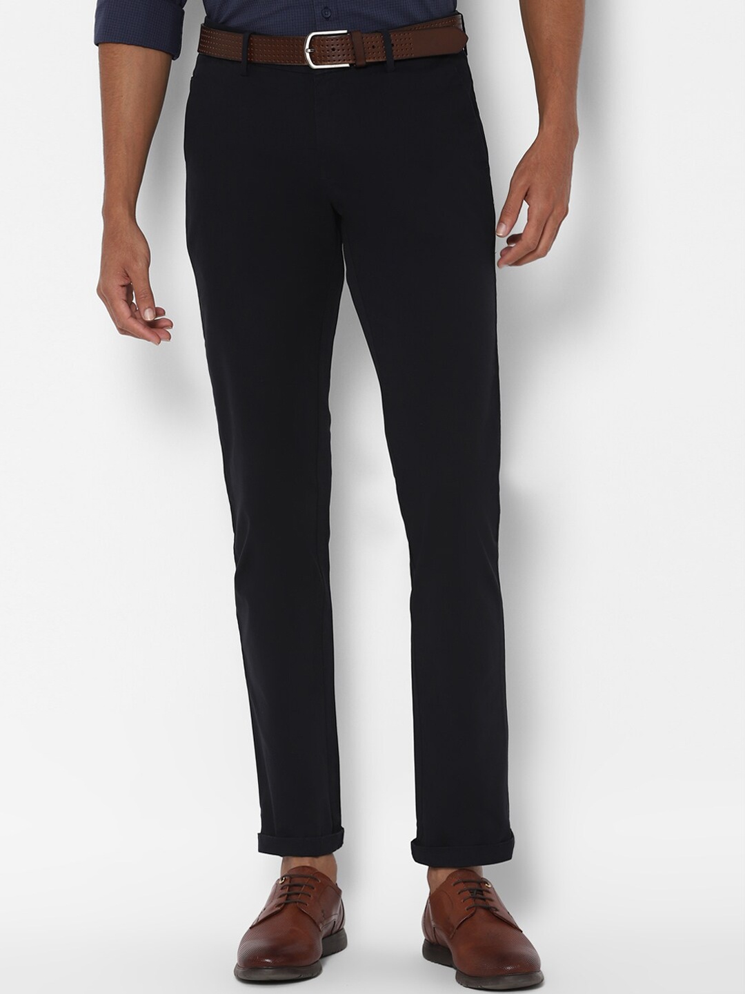 

Allen Solly Men Black Slim Fit Solid Chinos