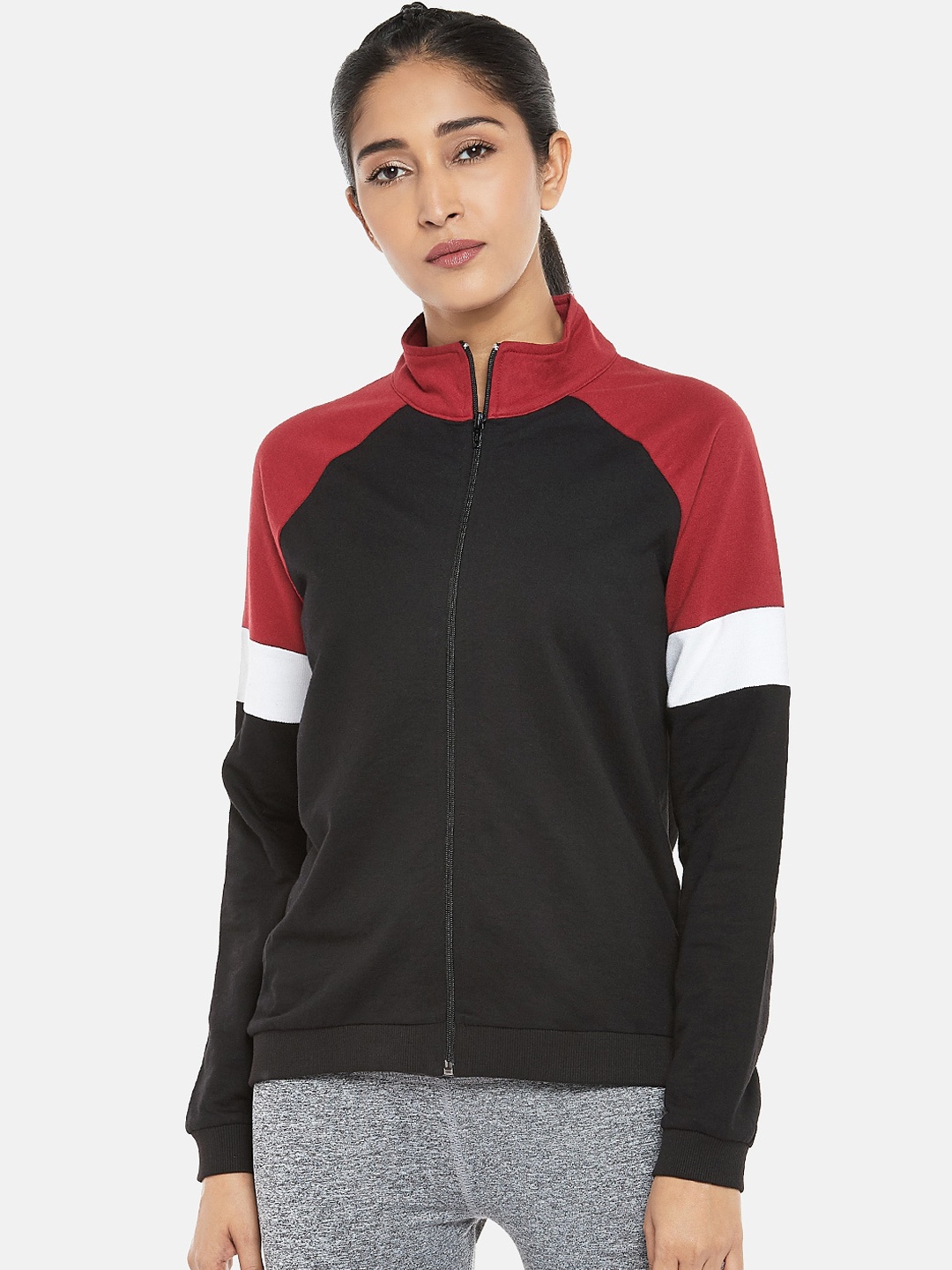 

Ajile by Pantaloons Women Black & Red Solid Sweatshirt