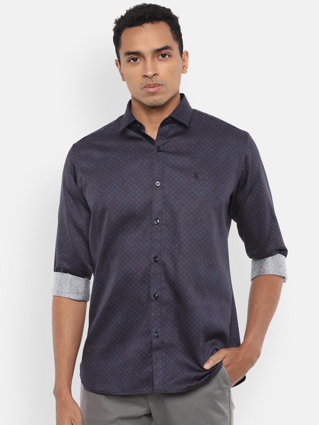 

V Dot Men Grey Slim Fit Printed Cotton Casual Shirt
