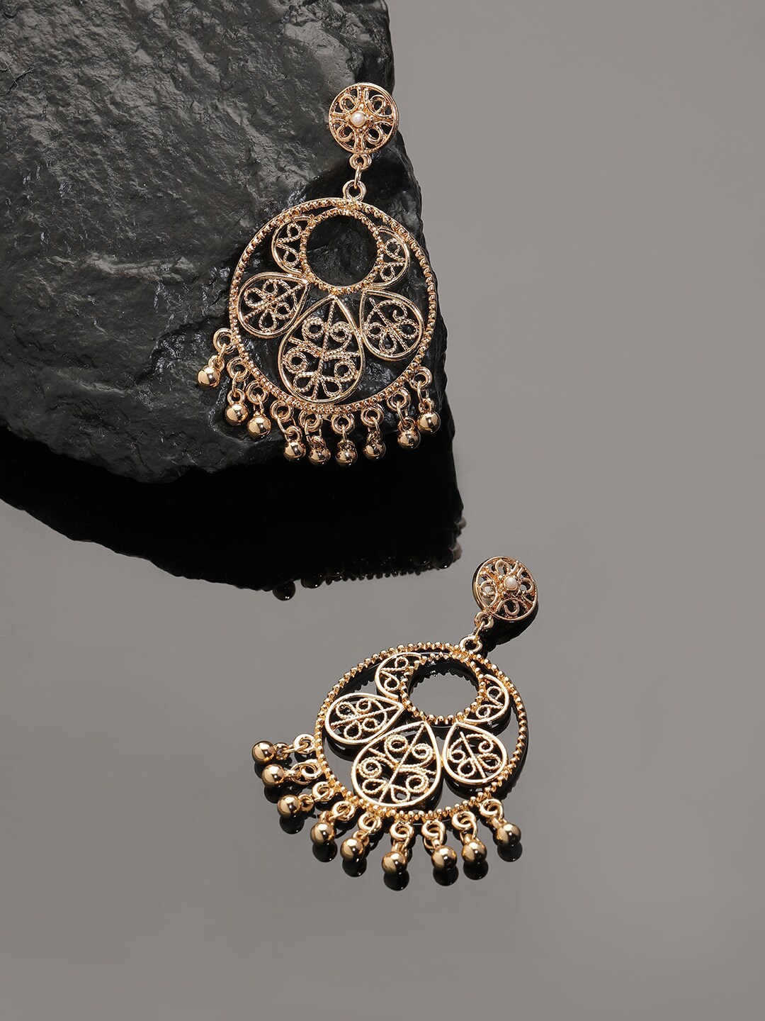 

Accessorize London Women Beaded Chandbalis Earrings, Gold