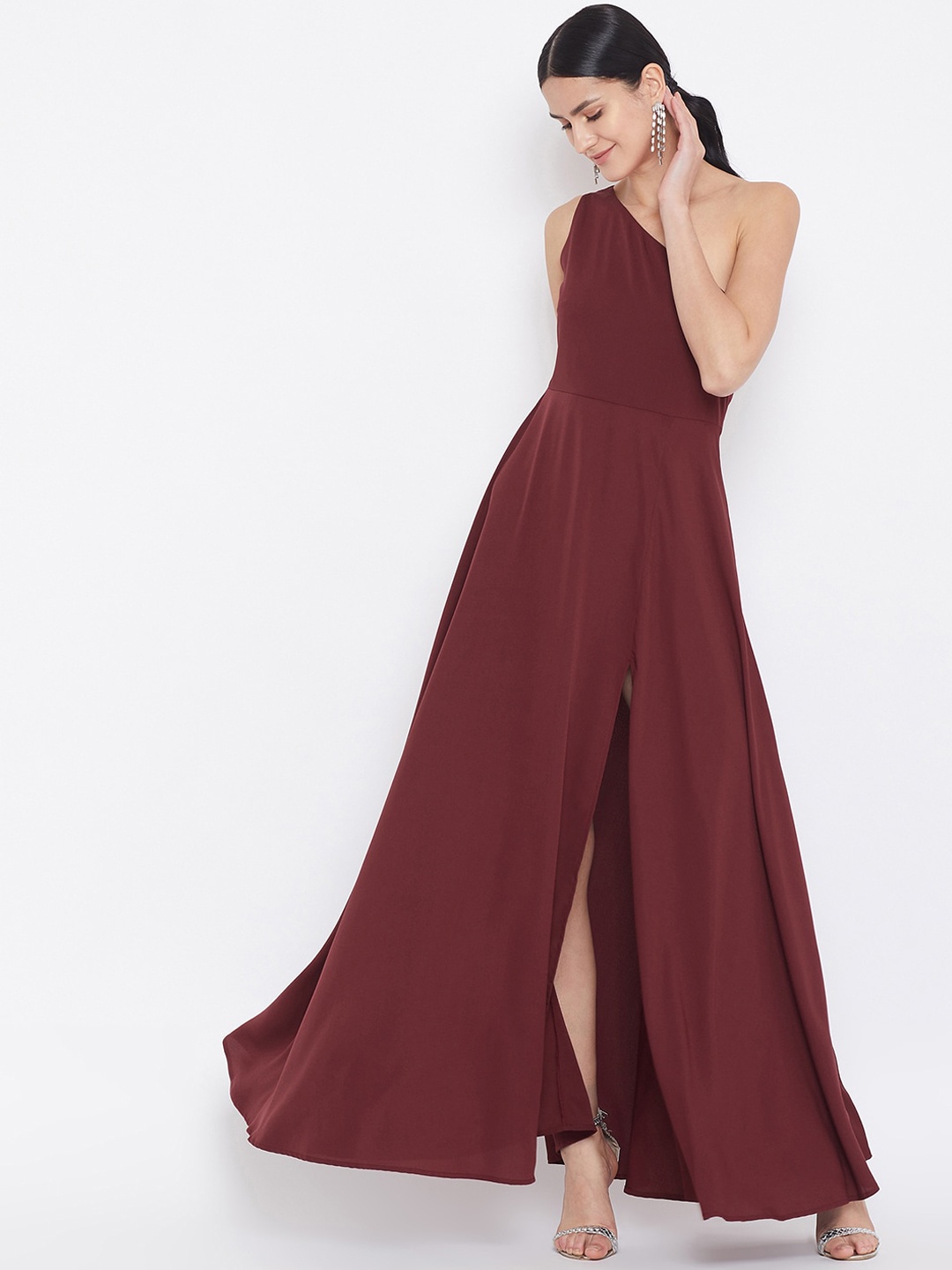 Berrylush Maroon One Shoulder Crepe Maxi Dress
