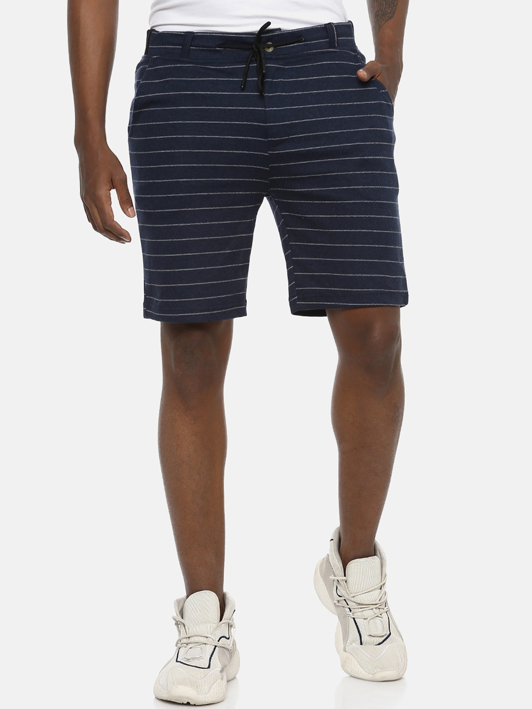 

Campus Sutra Men Navy Blue Striped Regular Fit Regular Shorts