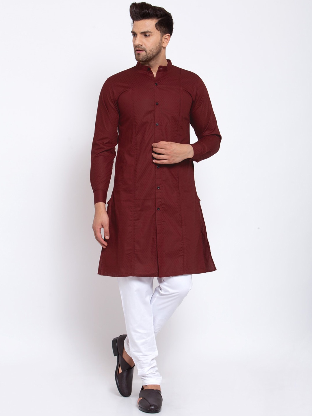 

KLOTTHE Men Maroon Self Design Straight Kurta & Pyjamas