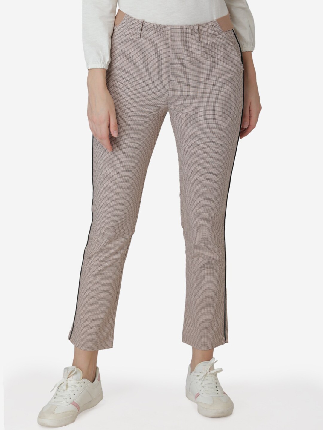 

Mode by Red Tape Women Beige Skinny Fit Self Design Regular Trousers