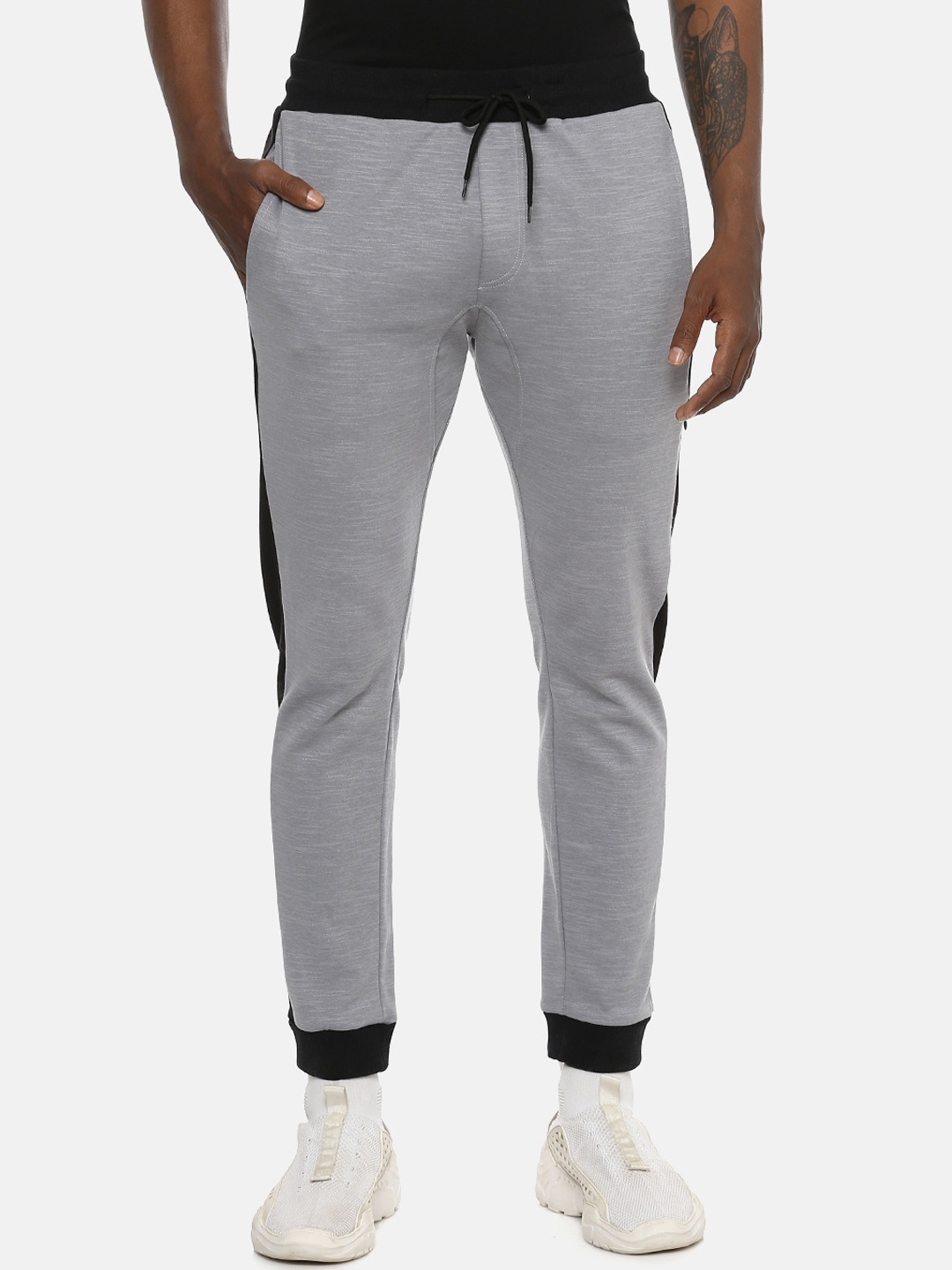 

Campus Sutra Men Grey Solid Cotton Joggers