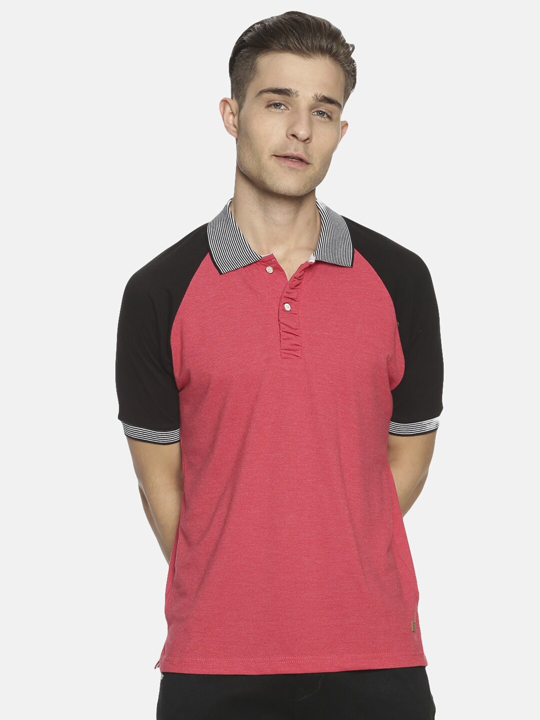 

Campus Sutra Men Pink Solid Polo Collar T-shirt
