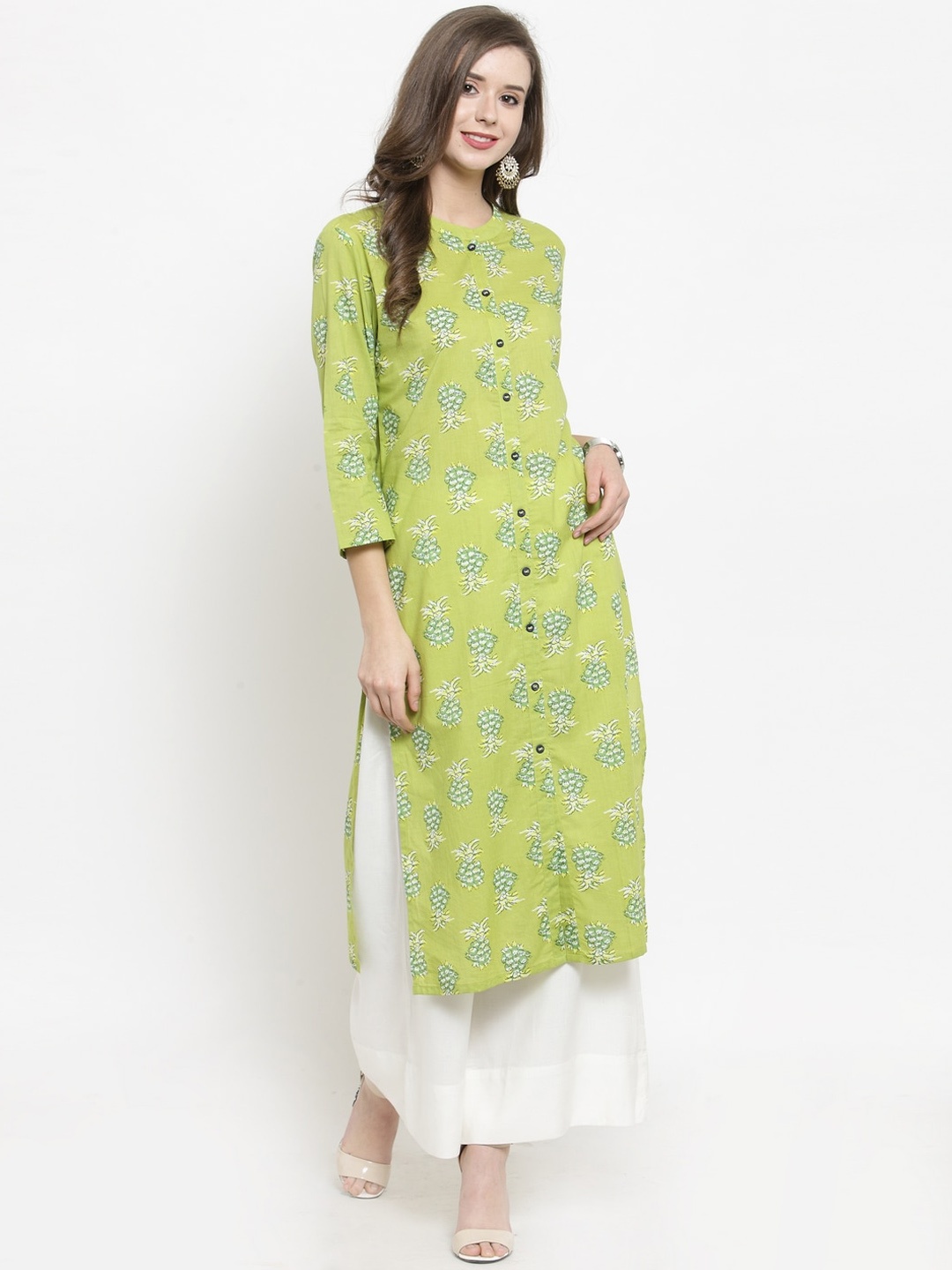 

Varanga Women Green & White Floral Printed A-Line Pure Cotton Kurta with Palazzos
