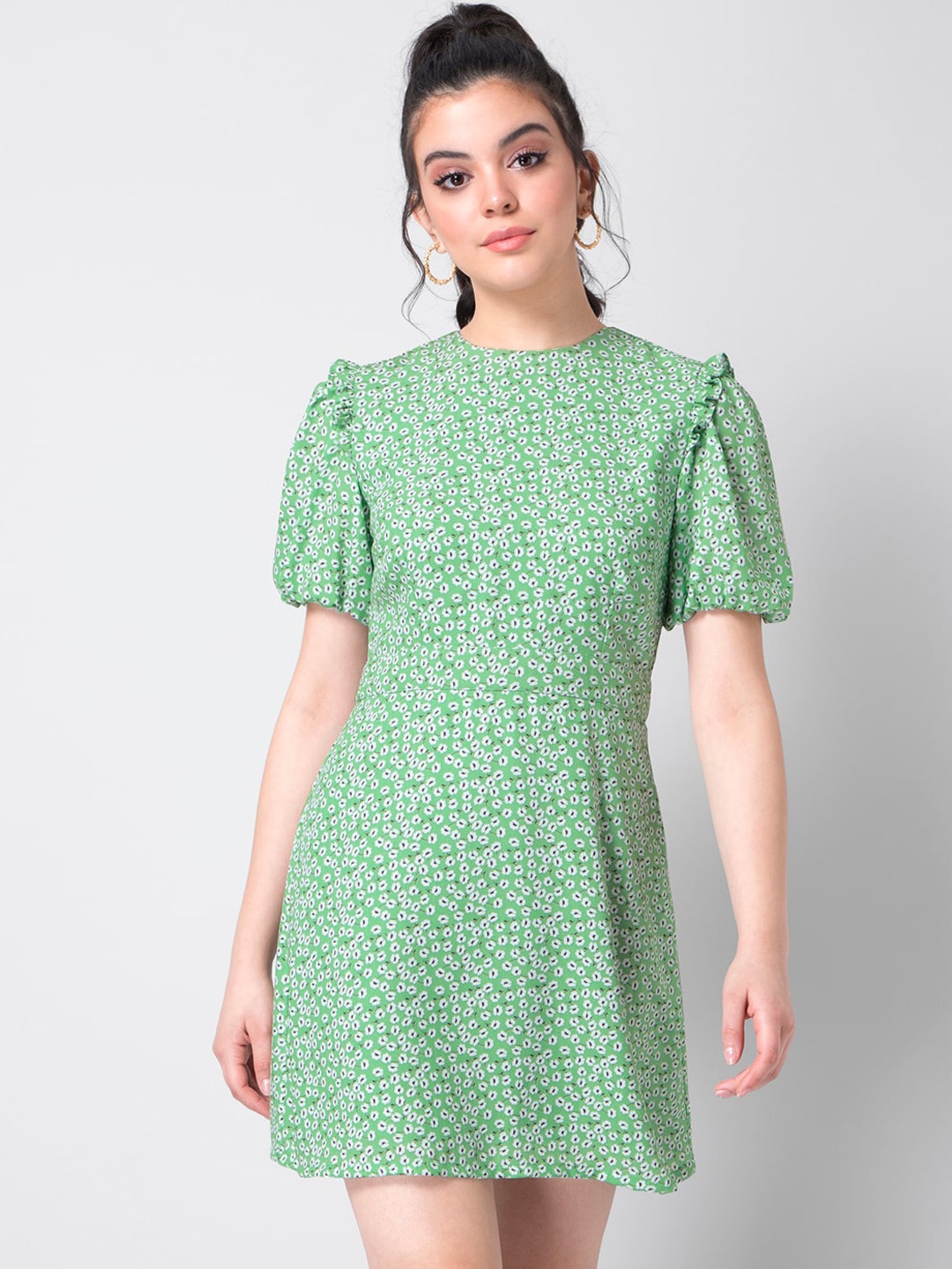 

FabAlley Women Green & White Floral Printed Puff Sleeves Georgette Mini Dress