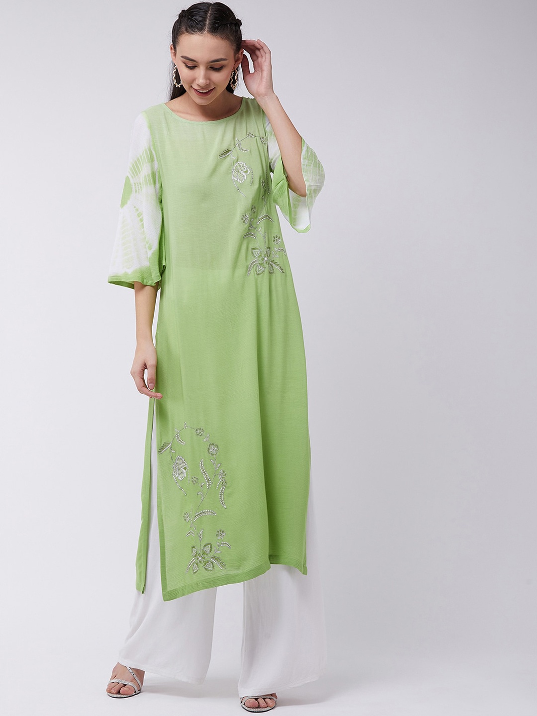 

Pannkh Women Green Floral Embroidered Cold-Shoulder Sleeves Kurta