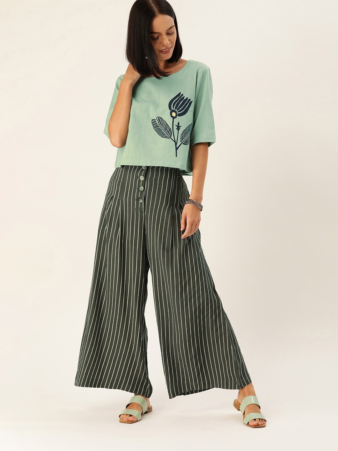 

Varanga Women Green Printed Top with Palazzos