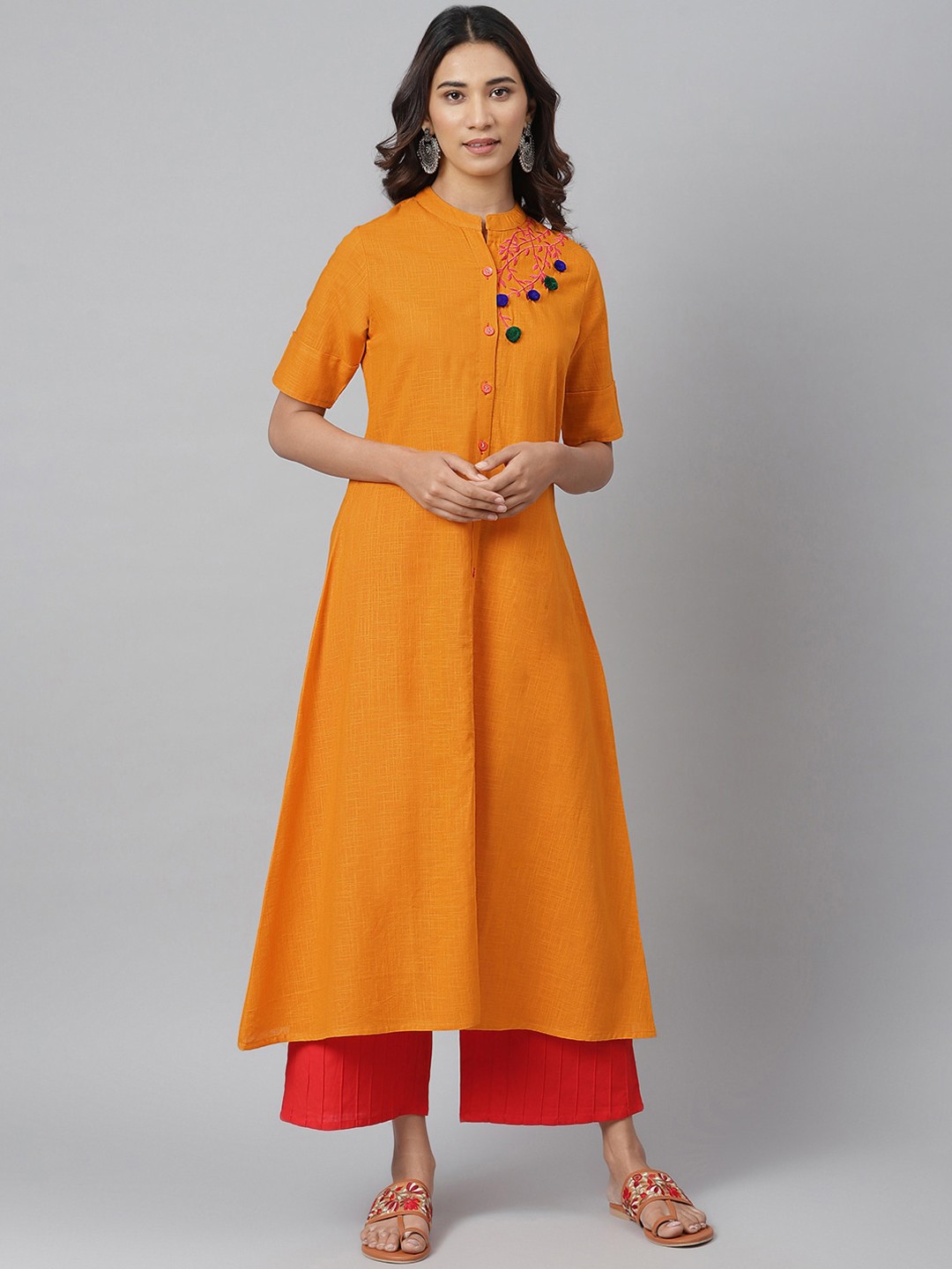 

JAIPUR ATTIRE Women Mustard Yellow Thread Work Kurta