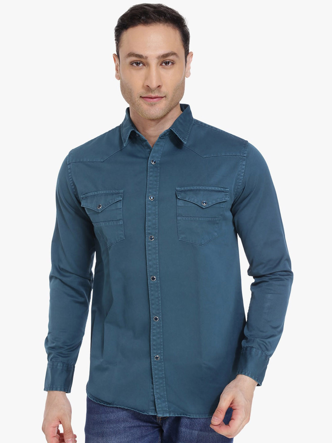 

Southbay Men Teal Blue Slim Fit Solid Casual Shirt