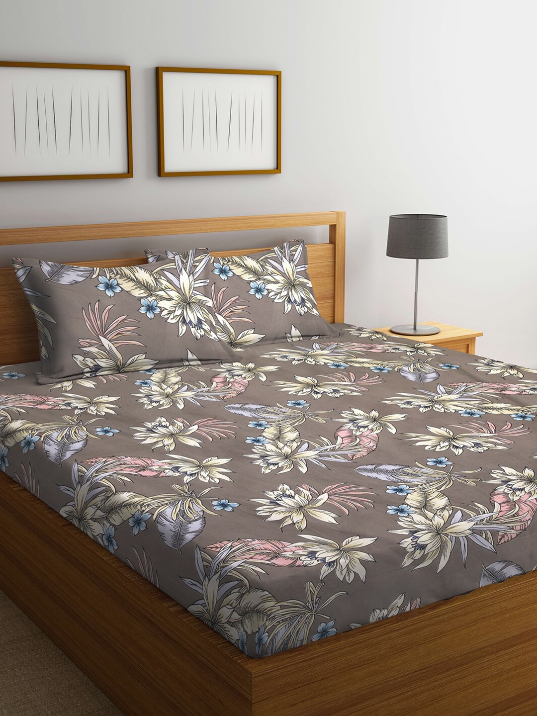 

KLOTTHE Brown Floral 300 TC Cotton Blend Bedsheet with 2 Pillow Covers