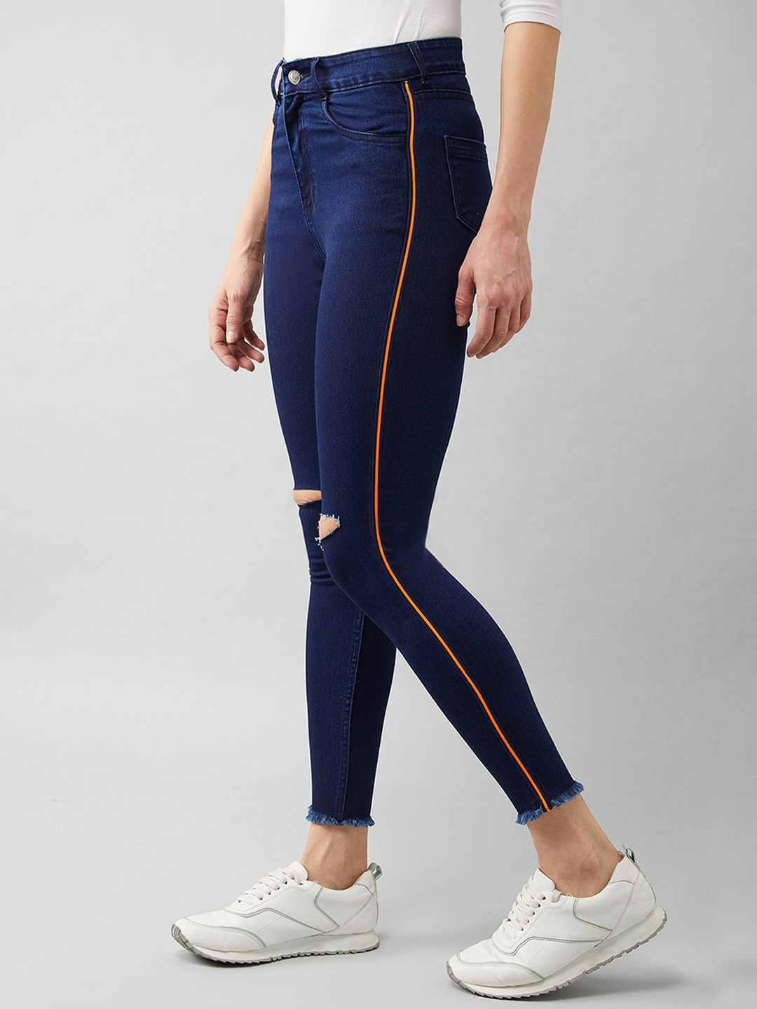 

DOLCE CRUDO Women Navy Blue Skinny Fit High-Rise Slash Knee Stretchable Jeans