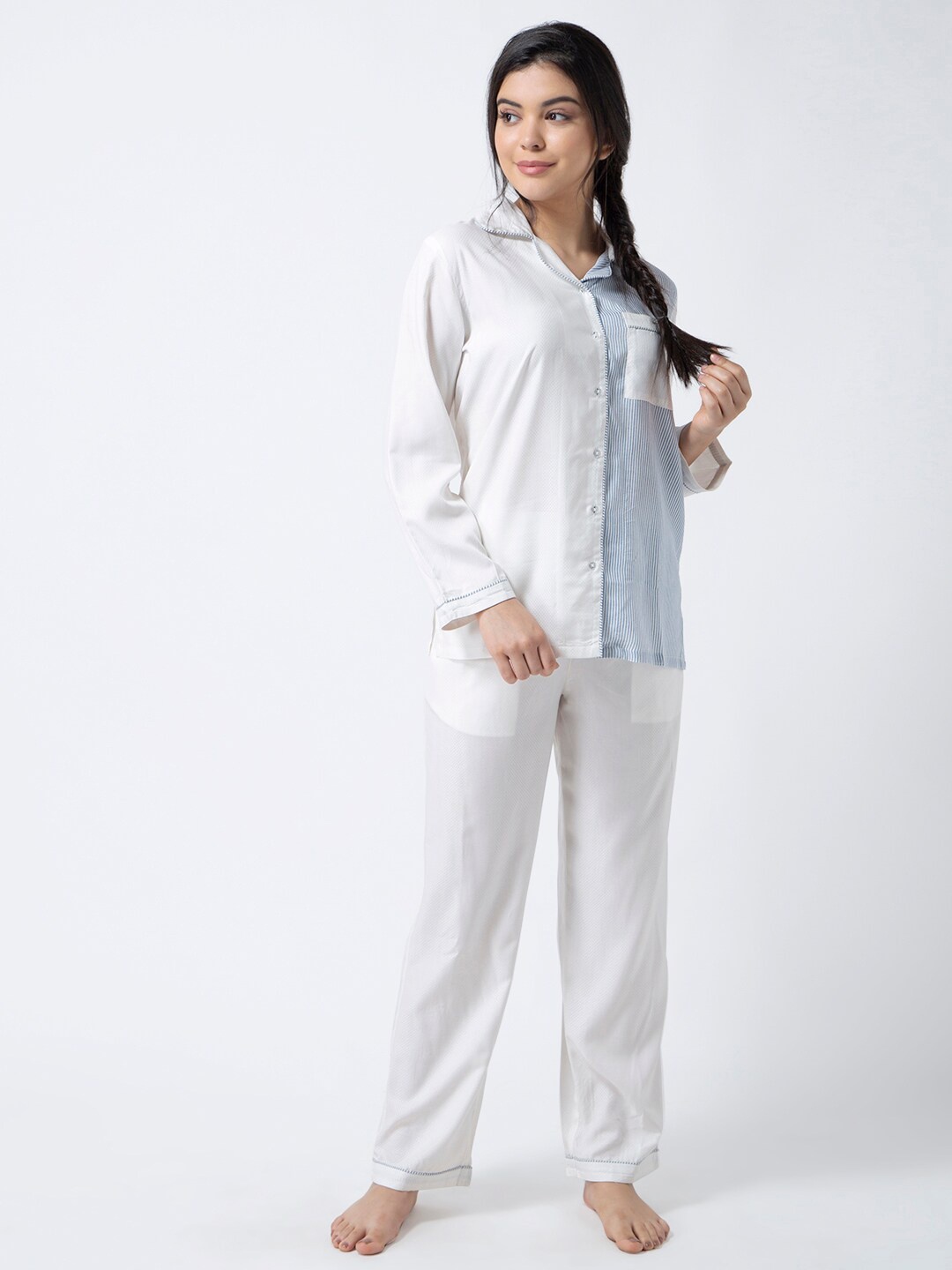 

ADORENITE Women White & Blue Colourblocked Night suit