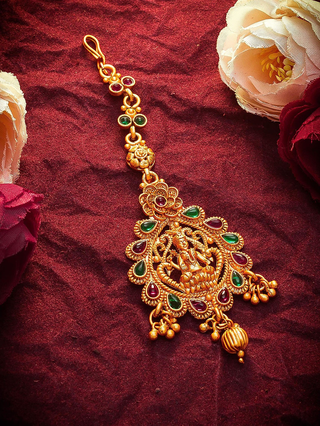 

Aadita Gold Toned American Diamond Maangtikka