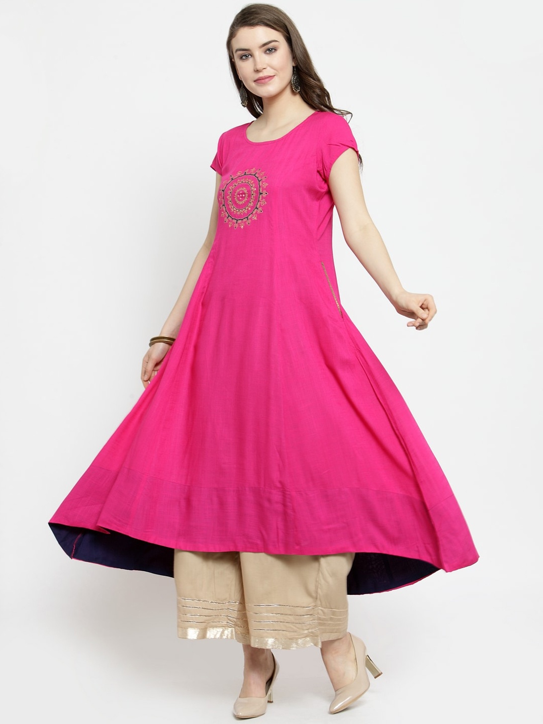 

Varanga Women Fuchsia & Beige Printed Anarkali Kurta with Palazzos