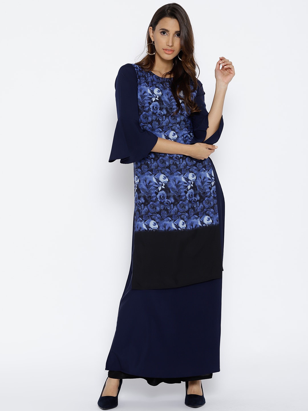 

Cottinfab Women Navy Blue Floral Printed Bell Sleeves Kurta