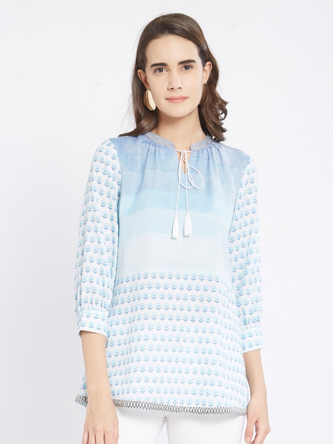 

Fusion Beats Blue & White Mandarin Collar Printed Tunic