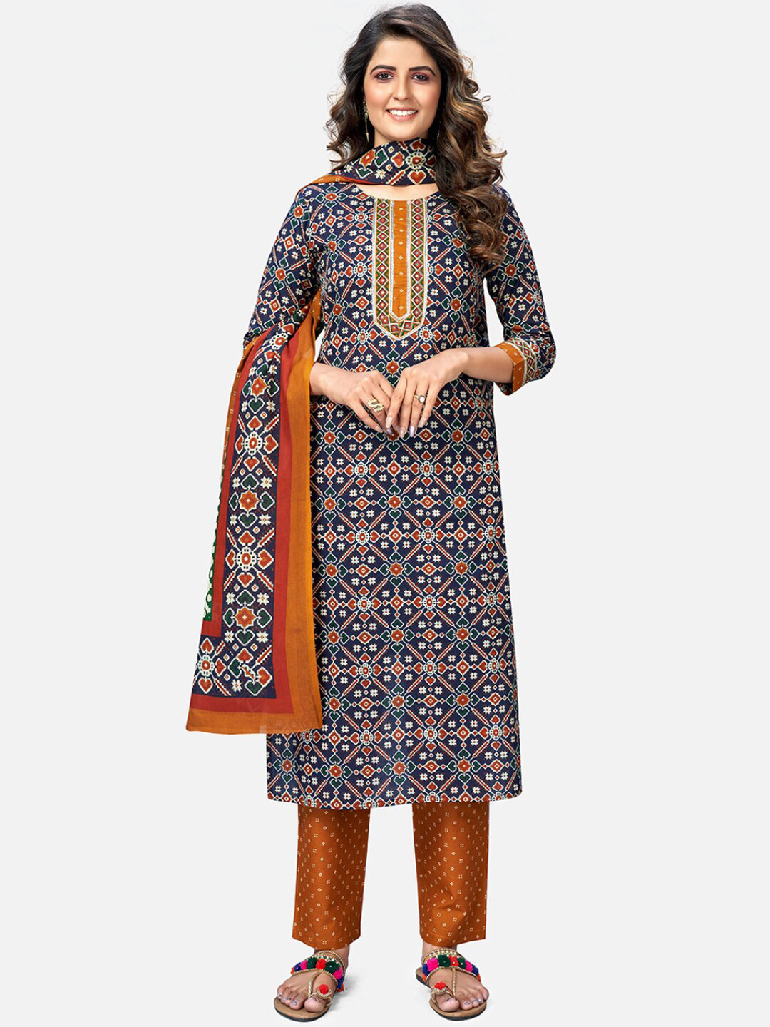 

Vbuyz Women Navy Blue & Orange Patola Printed Kurta & Trousers With Dupatta
