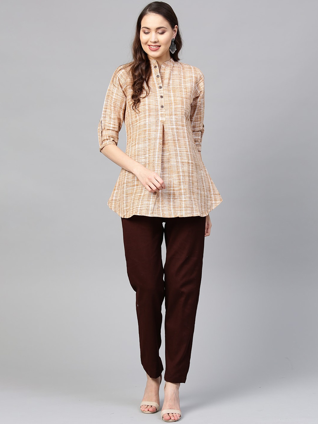 

Indo Era Beige Checked Pure Cotton Khadi Kurti