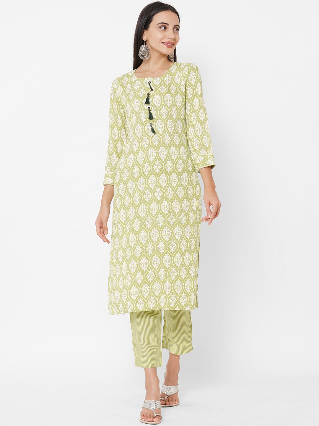 

FASHOR Women Green & White Ethnic Motifs Printed Straight Kurta with Trousers